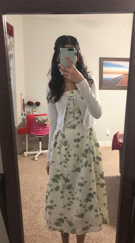 Floral Dresses With Cardigan, Aesthetic Long Dresses Modest, Everyday Dress Outfit, Cute Dresses Maxi, Cute Midi Dress Outfits, Feminine Christmas Outfit, Outfits With Long Floral Skirts, Preaching Outfits For Women Jw, Ditsy Floral Outfit Aesthetic