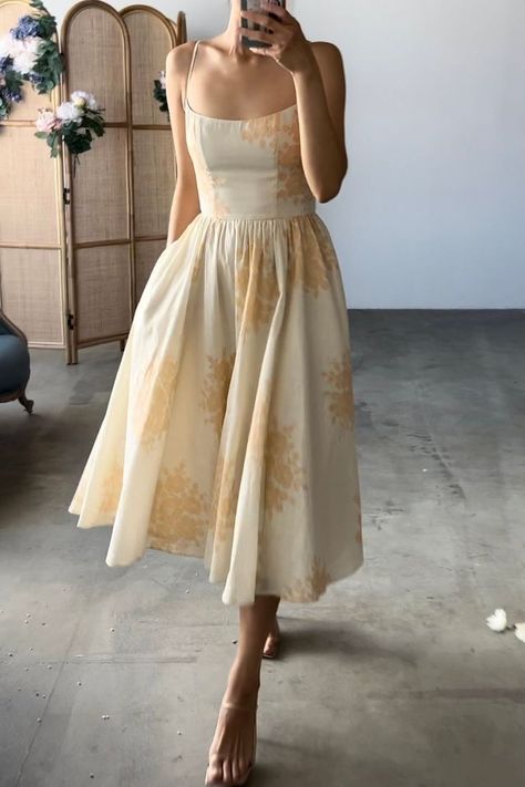 Tea Length Floral White Dress, Wedding Guest Dress Fit And Flare, Tea Time Dresses, Square Corset Dress, Beautiful Corset Dress, Wedding Guest Corset Dress, Sew Wedding Guest Dress, Corset Dress Summer, Wedding Guest Dress Vintage