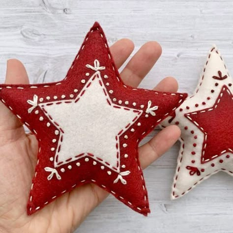 Angel Tree Toppers, Star Christmas Ornaments, Sewn Christmas Ornaments, Felt Star, Diy Felt Christmas Ornaments, Felt Ornaments Patterns, Felt Crafts Christmas, Felt Christmas Decorations, Angel Tree