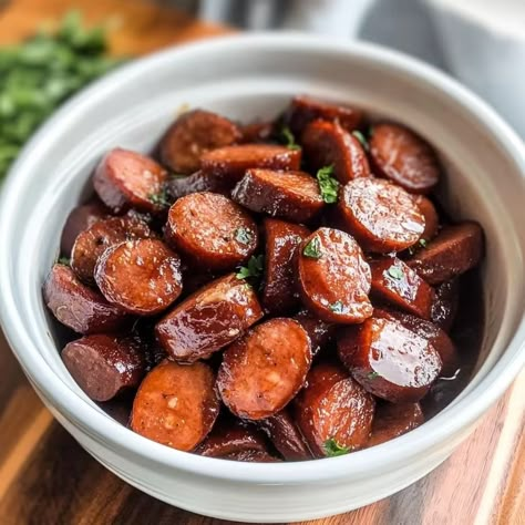 Slow Cooker Candied Kielbasa - Cooking White Candied Kielbasa, Slow Cooker Party Food, Eat Appetizers, Kilbasa Sausage Recipes, Kielbasa Appetizer, Sausage Crockpot Recipes, Sausage Slow Cooker, Slow Cooker Candy, Slow Cooker Kielbasa