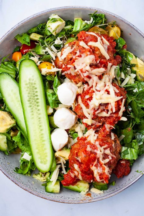 Italian Meatball Salad With A Simple Dressing Salad With Meatballs, Meatballs And Salad, Meatball Salad Recipes, Healthy Recipes With Meatballs Frozen, Mediterranean Diet Recipes Meatballs, Mediterranean Meatball Bowl, Easy Mediterranean Dinner, No Oven Dinners, Mediterranean Dinner Recipes