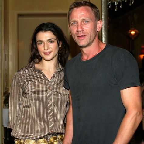 Daniel Craig Rachel Weisz, Daniel Craig Bond, James Bond Outfits, Bond Outfits, Daniel Craig James Bond, Pierce Brosnan, Rachel Weisz, Acting Skills, Daniel Craig