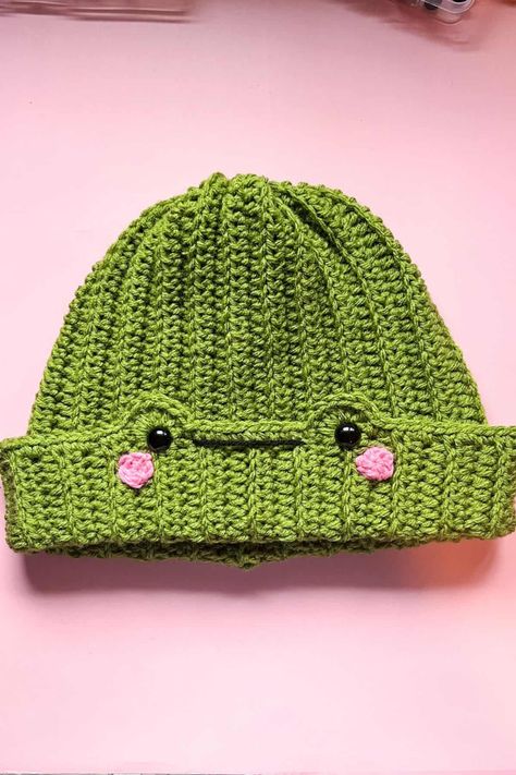 Crochet Frog Hat Pattern - thecaffeinatedsnail.com Crochet Frog Hat Pattern, Frog Hat Pattern, Crochet Frog Hat, Beanie Pattern Free, Crochet Beanie Pattern Free, Frog Hat, Easy Crochet Hat, Hat Patterns Free, Crochet Shell Stitch