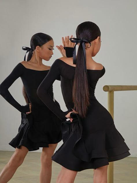 Latin Dance Class Outfit, Ballroom Dance Outfits Practice, Ballroom Practice Outfits, Latin Dance Practice Outfits, Latino Dance Dress, Dancesport Dresses Latin, Latino Outfit, Latin Ballroom Dresses Costumes, Ballroom Dancing Outfits