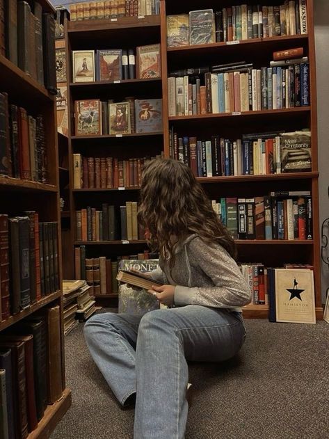 Downtown Girl, Autumn Aesthetic, Hermione Granger, Hermione, Fall 2024, Book Aesthetic, Fall Vibes, My Vibe, Me Core