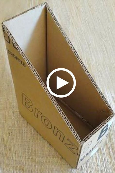 Cardboard Organizer, Cardboard Storage, Cardboard Crafts Diy, Diy Storage Boxes, Diy Storage Cabinets, Organize Fabric, Diy Cardboard Furniture, Paper Towel Roll Crafts, Cardboard Furniture