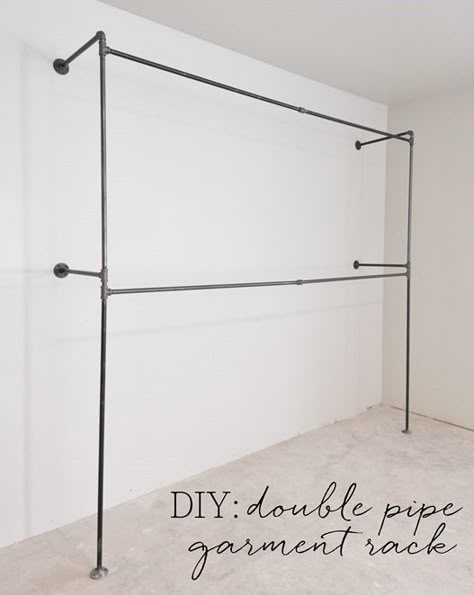 diy double pipe garment rack Industrial Pipe Closet, Pipe Closet, Diy Kast, Diy Clothes Rack, Closet Rods, Smart Tiles, Open Closet, Garment Rack, Closet Room