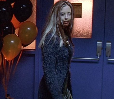 Ginger Snaps Aesthetic, Katherine Isabelle, Ginger Snaps Movie, Ginger Fitzgerald, Katharine Isabelle, Snaps Aesthetic, Living Dead Girl, Female Rage, Dead Girl