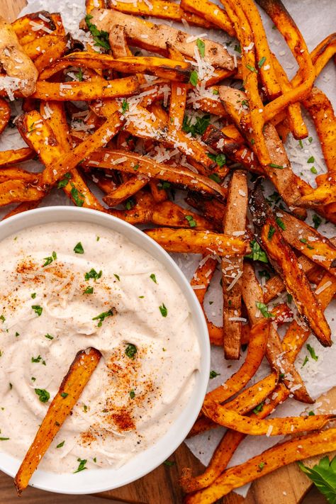 Sweet Potato Fry Sauce, Air Fryer Sweet Potatoes, Kick Off Football, Air Fryer Sweet Potato Fries, Making Sweet Potato Fries, Crockpot Chicken Thighs, Crispy Sweet Potato Fries, Yummy Fries, Air Fryer Baked Potato