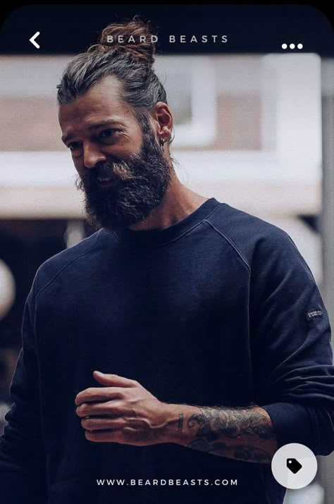 Down Ponytail Hairstyles, Men Long Hair Bun, Short Hair Styles For Men, Curly Hairstyles For Long Hair, Down Ponytail, Wedding Hairstyles Medium Hair, Medium Beard Styles, Hairstyles Classy, Man Bun Beard