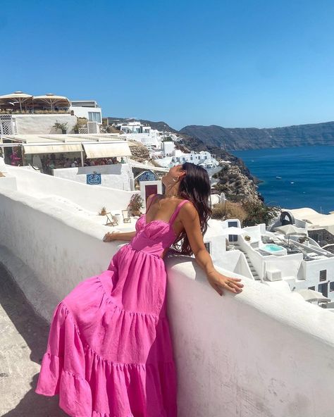 All Posts • Instagram Greece Summer Outfits, Greece Dress, Greece Outfits, Greece Outfit, Summer Holiday Outfits, European Summer Outfits, Low Cut Dresses, Europe Outfits, Outfit Inspo Summer