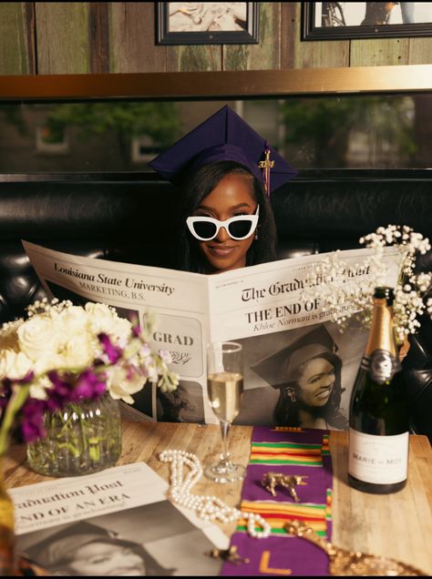 Master Graduation Pictures Black Women, Masters Degree Announcement, Accounting Degree Photoshoot, Law Graduation Photoshoot, Doctoral Degree Graduation Party, Vision Board Graduate, Science Major Graduation Pictures, Grad School Photos, Psychology Degree Photoshoot