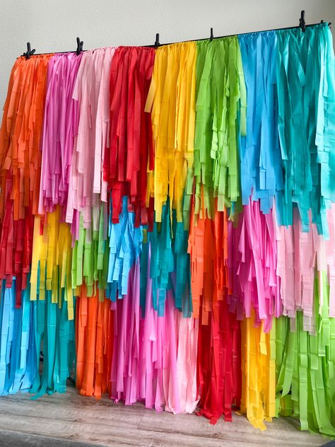 Wedding Fest, Fringe Wall, Fiesta Decor, Colorful Backdrop, Mexican Party Decorations, Fiesta Birthday Party, Backdrop For Birthday, Mexican Birthday, Fiesta Theme Party