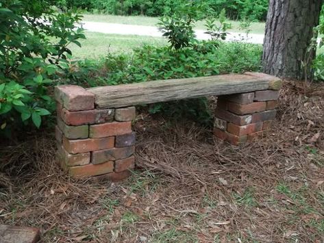 DIY Ideas With Bricks - Brick Outdoor Bench - Home Decor and Creative Do It Yourself Projects to Make With Bricks - Ideas for Patio, Walkway, Fireplace, Firepit, Mantle, Grill and Art - Inexpensive Decoration Tutorials With Step By Step Instruction for Brick DIY http://diyjoy.com/diy-ideas-bricks Garden With Bricks, Brick Flower Bed, Garden Bar Shed, Outside Showers, Lavender Crafts, Recycled Garden Art, Outdoor Bathtub, Cottage Porch, Bar Shed