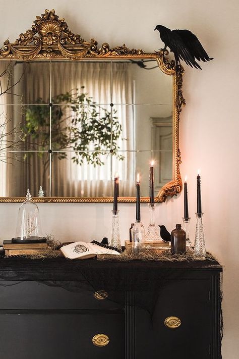 13 Chic Halloween Party Themes for Adults • The Nook on 32 Chic Halloween Decor, Vintage Glass Candle Holders, Halloween Decor Diy, Classy Halloween, Diy Halloween Decor, Salon Suites, Adornos Halloween, Elegant Halloween, Chic Halloween