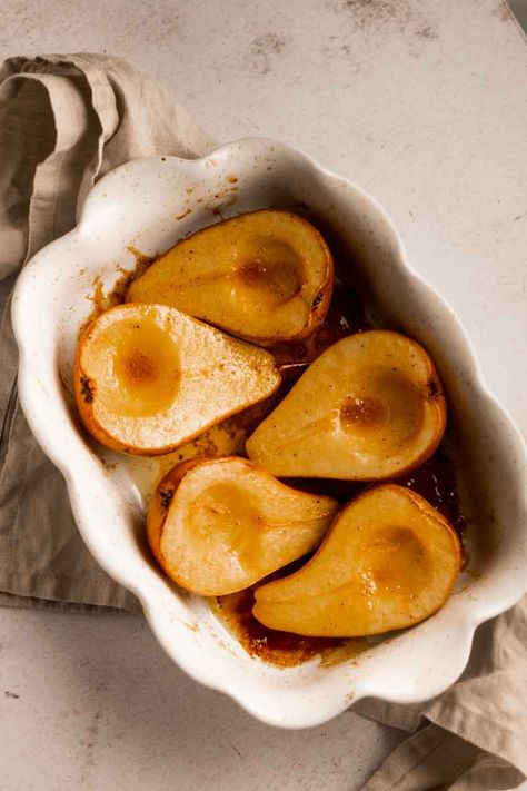 These fork-tender brown sugar baked pears are a delightful dessert dish with the natural sweetness of pears with the richness of brown sugar. Baked Pears Recipe Desserts, Carmelized Pears, Baked Pear, Pear Dessert Recipes, Work Recipes, Canned Pears, Pear Dessert, Butter Alternative, Baked Pears