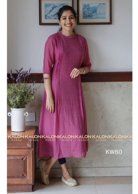 Pleated Kurta Designs, Feeding Churidar Design With Zip, Pleated Kurti Designs, Frock Models, Simple Frock Design, Simple Frocks, Churidar Designs, Velvet Dress Designs, Cotton Saree Designs