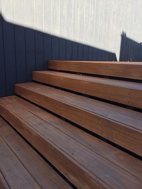 Outdoor Timber Stairs, Floating Deck Stairs, Stairs Cottage, Timber Steps, Merbau Decking, Corner Landscaping, Bronte House, Deck Handrail, Dune Landscape