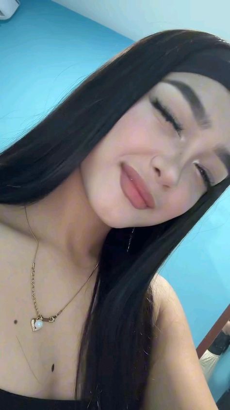 Latin Makeup, Instagram Baddie Makeup, Latina Makeup Tutorial, Latina Makeup Looks, Asian Face, Everyday Makeup Tutorials, Latina Makeup, Makeup Tuts, Makeup Hacks Tutorials