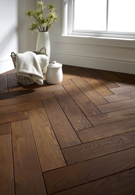 Herringbone Flooring, Wood Floor Design, Herringbone Wood Floor, Herringbone Floor, Oak Flooring, Floor Colors, Engineered Wood Floors, Parquet Flooring, Wooden Floor