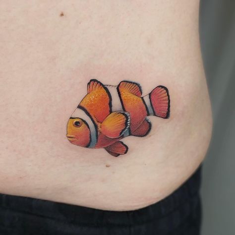 Clown Fish Tattoo, tomatoe clown fish tattoo, tomato clown fish tattoo, clown fish tattoo design, clown fish tattoo designs, cute clown fish tattoo, multi clown fish tattoo, american traditional clown fish tattoo, clown fish tattoo meaning, small clown fish tattoo, clown fish tattoo outline, #clownfish #clownfishtattoo #sleeveprogress #seasleeve #shark #sharktattoos #localtattooartist #localtattooshop #shoplocal #siouxfallls #inked #inklife #customcreations #inkstagram #inkslinger American Traditional Clown, Clown Fish Tattoo, Fish Tattoo Meaning, Tattoo Designs Cute, Female Fishing, Tattoo Fishing, Tattoo American Traditional, Black Clown, Fish Tattoo Design