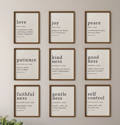 Bible Verse Gallery Wall, Christian Apartment Aesthetic, Christian Office Decor Ideas, God Home Decor Ideas, Bible Wall Decor, Christian Wall Decor Ideas Bedroom, Bible Room Decor, Kitchen Table Wall Decor Ideas, Pray Room Ideas