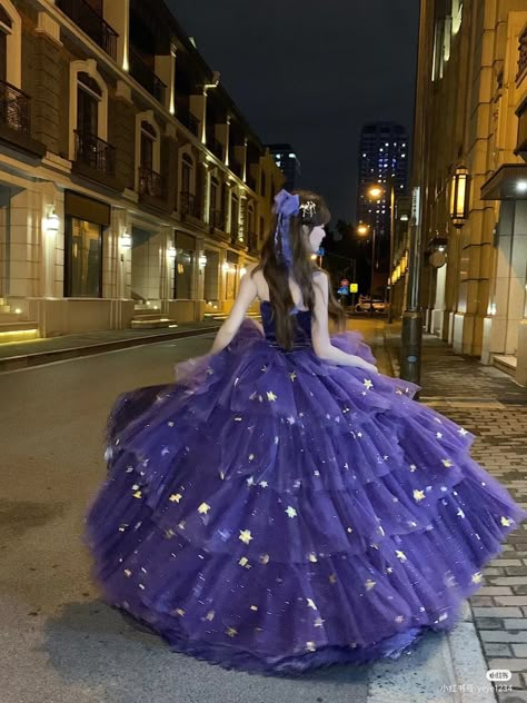 Korean Gowns Dresses, Korean Ball Gown, Fantasy Academy, Princess Dress Fairytale, Korean Wedding Dress, Korean Princess, Girls Ball Gown, Fashion Top Outfits, Princess Ball Gowns