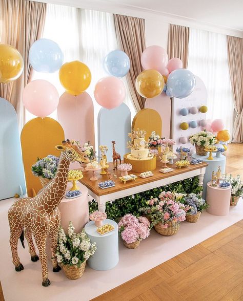 Zoo First Birthday Party Girl, Girly Animal Party, Girly Party Animal Birthday, Girly Zoo Birthday Party, Party Animal Girl Birthday, Animal Themed Birthday Party Girl, Party Animal Backdrop, Pink Safari Birthday Party, Party Animal Birthday Theme