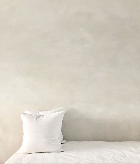 Bauwerk Colour Natural Limewash Paint Colour Mykonos Image ANOUK B #limewash #limepaint #bauwerk #texturedwalls #plasterwalls Limewash Textured Walls, Limewash Paint Bedroom, Lime Plaster Walls Interiors, Lime Paint Wall, Bauwerk Paint, Limewash Paint Texture, Lime Wash Walls, Limewash Walls, Lime Plaster