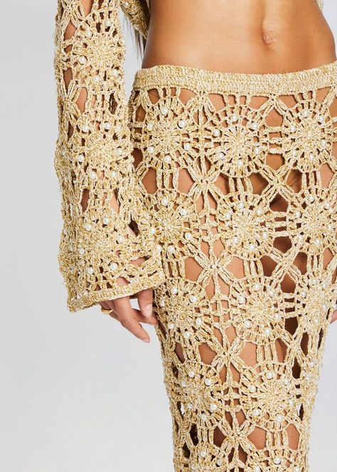 Trendy crochet skirt patterns Knit Crochet Top, Skirt Pattern Free, Bridal Reception Dress, Crochet Maxi Skirt, Skirt Patterns, Crochet Skirt Pattern, Bachelorette Party Bride, Spring Knits, Crochet Dresses