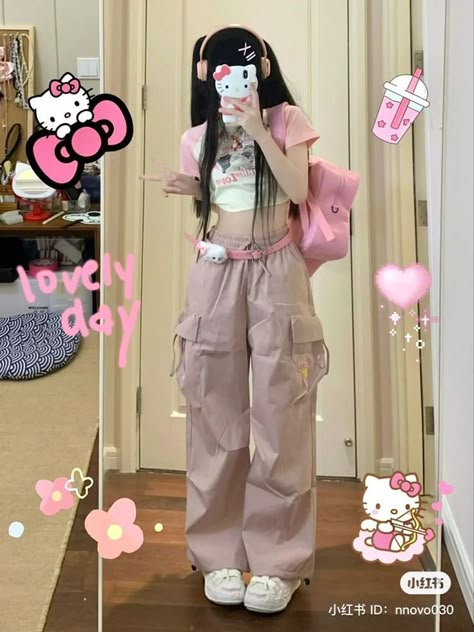 Sanrio Outfits Hello Kitty, Y2k Sanrio Outfits, Kawaii Outfits Pants, Alt Kawaii Outfits, Cute Pink Outfit Ideas, Cutecore Outfit With Pants, Sanrio Outfit Ideas, Shibu Kawaii, Cutecore Outfit Ideas