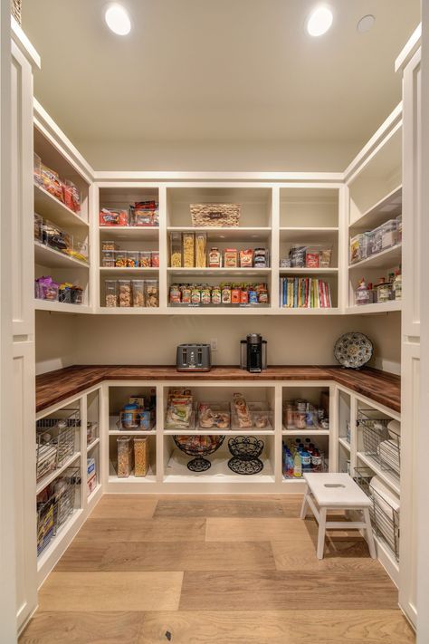 Pantry Closet Design, Pantry Layout, House Pantry, Dream Pantry, Pantry Room, Desain Pantry, Pantry Remodel, Dream Kitchens Design, Dream Life House