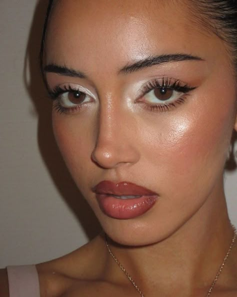 Your Guide To Rocking “Blonzer,” Fall’s Spiciest Makeup Trend Maquillage On Fleek, Mekap Mata, Inspo Makeup, Smink Inspiration, Makeup Idea, Dope Makeup, Cool Makeup, Cindy Kimberly, Glamour Makeup