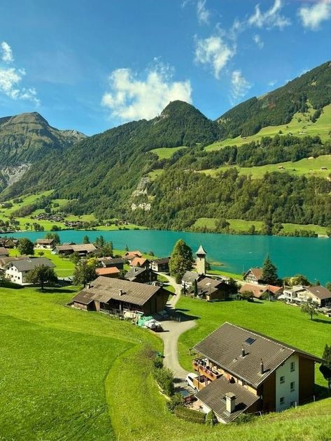 Lucerne Switzerland Aesthetic, Interlaken Aesthetic, Switerzerland Summer, Interlaken Switzerland Aesthetic, Switzerland Restaurants, Switzerland Photo Ideas, Pretty Places To Travel, Switzerland November, Switzerland October