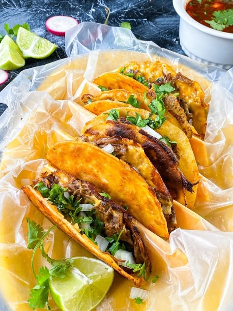 Quesadilla Birria, Garlic Butter Seafood Boil, Slow Cooker Chuck Roast, Birria Quesatacos, Garlic Butter Seafood, Queso Tacos, Chuck Roast Recipe, Beef Birria Recipe, Mexican Food Recipes Beef