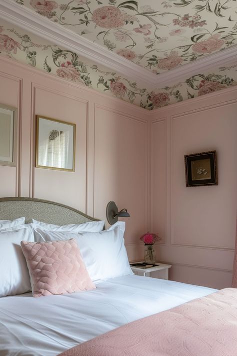 Ceiling Matching Walls, Paneling With Wallpaper Inside, Victorian Wallpaper Ceiling, Celling Wallpepar, Beadboard Bedroom Ceiling, Bedroom Wallpaper Ideas Master Ceiling, Wallpaper Above Bed, Floral Ceiling Wallpaper, Pink Wallpaper Room Ideas