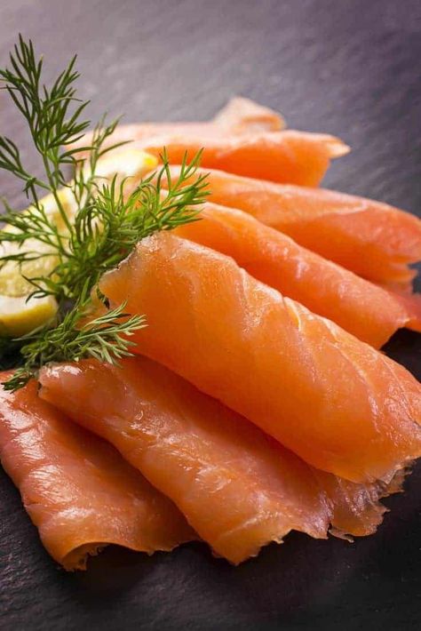 Can-You-Freeze-Smoked-Salmon-CO176-Pin-3 Smoked Salmon Dip, Dill Salmon, Smoker Cooking, Salmon Skin, Homemade Tomato Sauce, Freezer Burn, Salmon Fillets, Baked Salmon, Quick Snacks