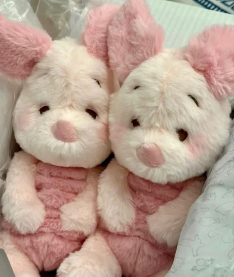 헬로키티 배경화면, Jellycat Stuffed Animals, Cute Squishies, Stuff Animals, Cute Plushies, Pink Girly Things, Cute Little Things, Cute Stuffed Animals, Cute Toys