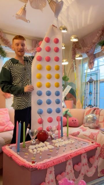 Giant Candyland Game Pieces, Candy Land Themed Parade Float, Diy Giant Candy Props How To Make, Giant Gumball Machine Diy, Candyland Parade Float Ideas, Diy Giant Gumdrops, Giant Candy Diy, Giant Gumdrops Diy, Gingerbread Bash