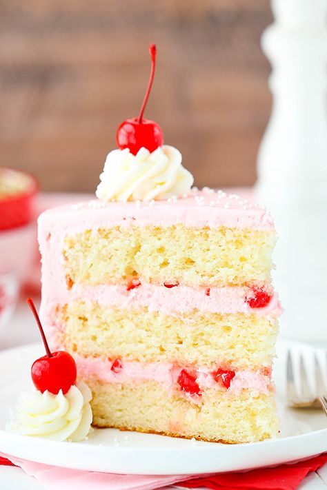 Almond Layer Cake, Cherry Almond Cake, Cherry Chip Cake, Cherry And Almond Cake, Cherry Frosting, Cherry Cake Recipe, Cake Cherry, Bolo Vintage, Fruit Dips