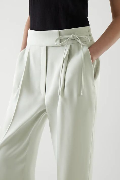 Cos Trousers, Celana Fashion, Trousers Details, Trouser Design, Women Trousers, Trouser Pocket, Green Trousers, Formal Pants, Reducing Waste