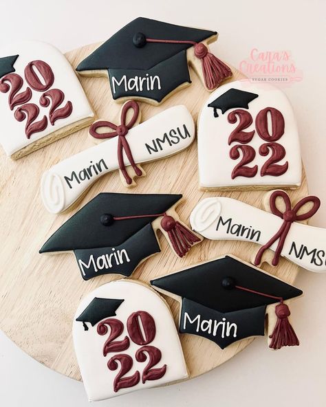 Graduation Cap Cookies, Masters Graduation Party, Law School Party, Phd Party, Graduation Sugar Cookies, Grad Cookies, Galletas Royal Icing, Instagram Class, Super Cookies