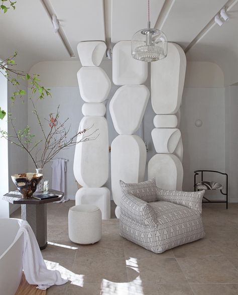 Architectural Interior Design, Art Deco Wall Design, All White Interior Design, Interior Design Walls, Wall Decor 2023, Architecture 2023, Back Wall Design, Art Decor Interior, Living Room Furniture Inspiration