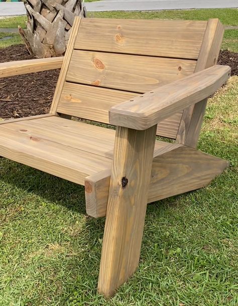 An outdoor wooden chair Wooden Lawn Chairs, Outdoor Chairs Wooden, Woodworking Plans For Beginners, Outdoor Chairs Diy, Patio Chairs Diy, Backyard Chairs, Wooden Patio Chairs, Adirondack Chairs Diy, Wooden Chair Plans