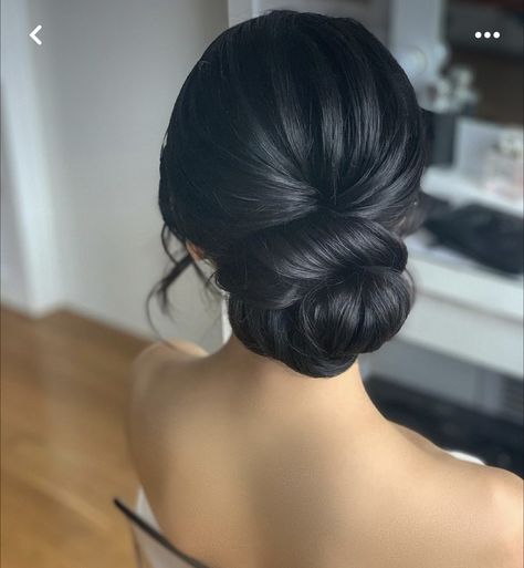 Low Bun Wedding Hair, Bride Hairstyles Updo, Asian Bridal Hair, Wedding Hair Up, Bridal Hair Buns, Bridal Hair Inspiration, High Wycombe, Bridal Hair Updo, Wedding Hair Inspiration