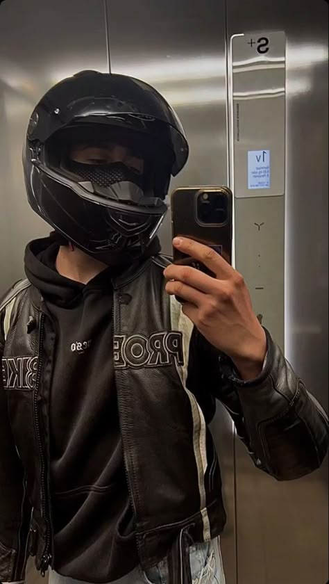 Bike Guy Aesthetic, Bikerboy Aesthetic, Motorcycle Men Wallpaper, Motorcyclists Men, Motorcycle Man Aesthetic, Biker Men Aesthetic, Biker Guy Aesthetic, Moter Cycle Men, Motorcycle Guy Aesthetic