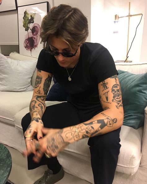 Voll Arm-tattoos, Tatto Boys, Tato Tradisional, Punk 57, Full Sleeve Tattoos, Devils Night, Penelope Douglas, Makijaż Smokey Eye, Boy Tattoos