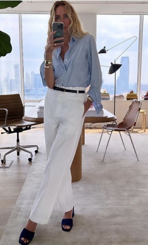 Olympia Gayot, J Crew Outfits, White Pants Outfit, Look Office, J Crew Style, Summer Trends, Business Casual Outfits, Work Attire, Work Fashion