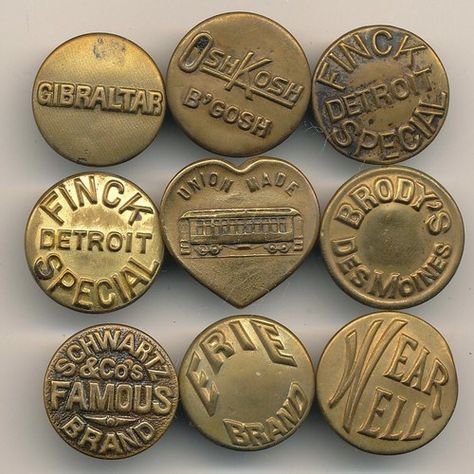 This Ivy House Button Collecting, Cool Buttons, Types Of Buttons, Button Cards, Antique Buttons, Button Art, Vintage Typography, Button Crafts, Jeans Button