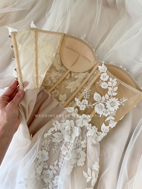 Cupped Corset Wedding Dress, Wedding Dresses Handmade, Nude And White Wedding Dress, Corset Tulle Wedding Dress, Making Wedding Dress, Corset Wedding Dress Back, Corsette Wedding Dress, Corseted Wedding Dress, Corset Under Dress